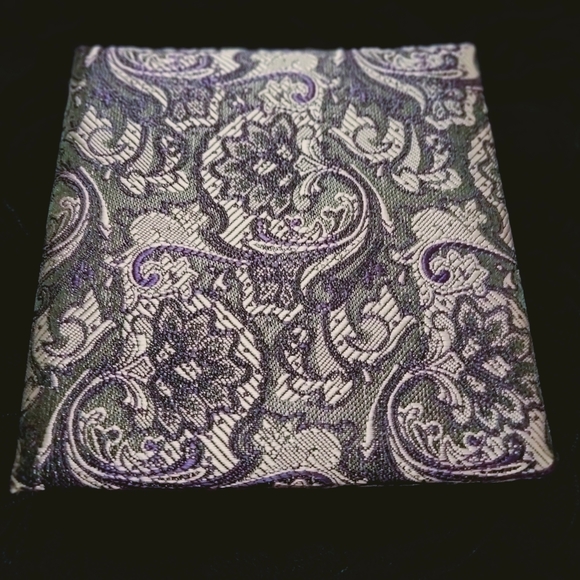 Men's Pastel Purple Tie, Hankie and Cufflink Set - Picture 4 of 4